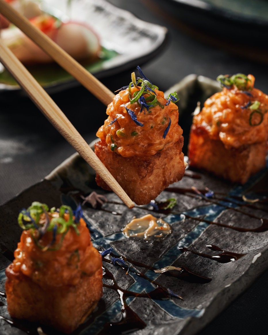 Immerse yourself in the art of Japanese fine-dining, inspired by the traditional concept of Omakase – meaning “I will leave it up to you.”